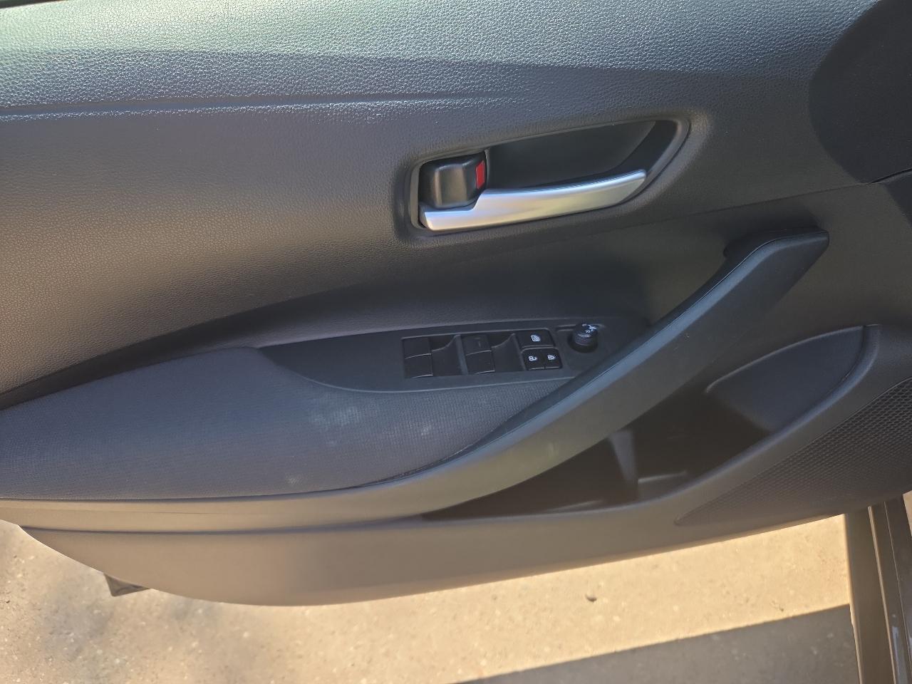 Toyota Corolla LE CVT (Natl) 2021