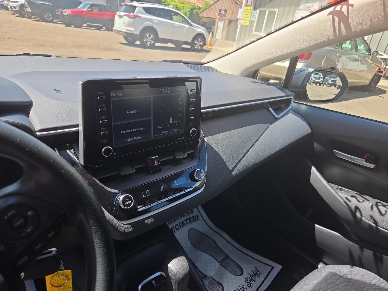 Toyota Corolla LE CVT (Natl) 2021