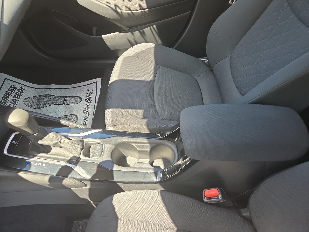 Toyota Corolla LE CVT (Natl) 2021