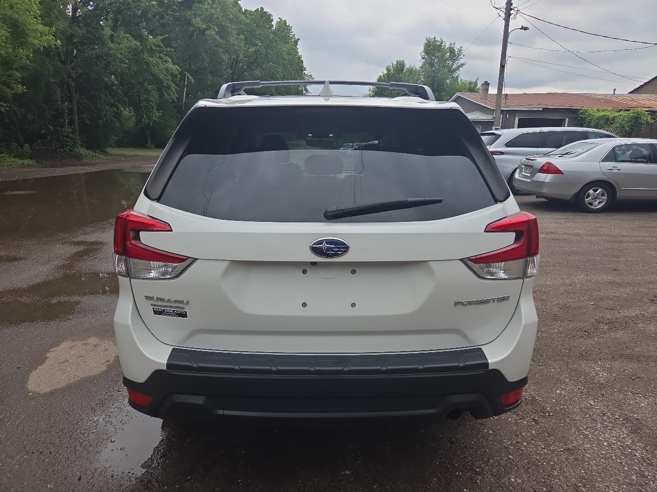 Subaru Forester Premium CVT 2021