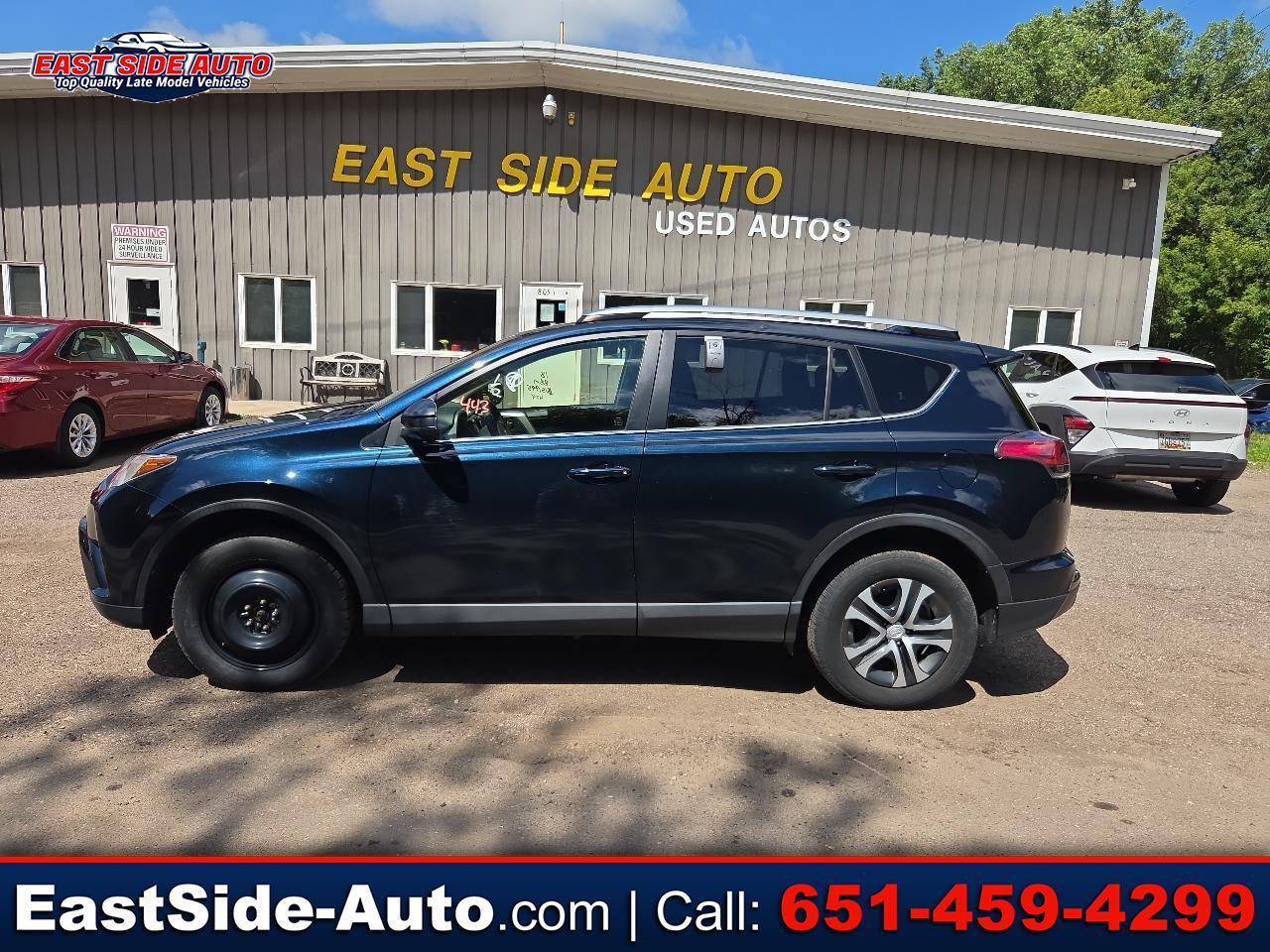 Toyota RAV4 LE AWD (Natl) 2018