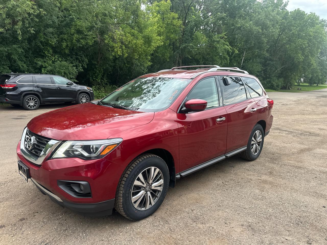 Nissan Pathfinder 4x4 SV 2019