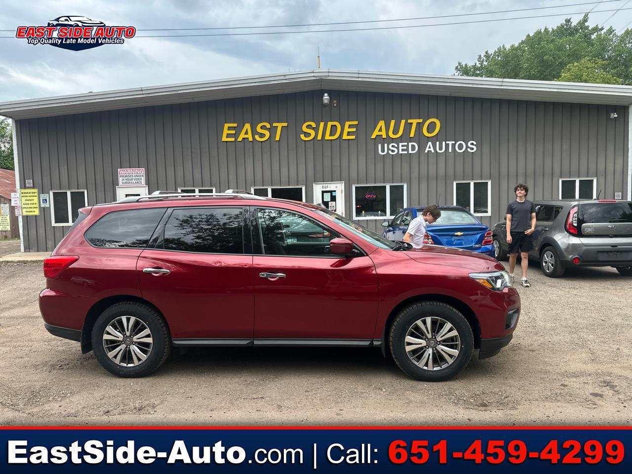 Nissan Pathfinder 4x4 SV 2019