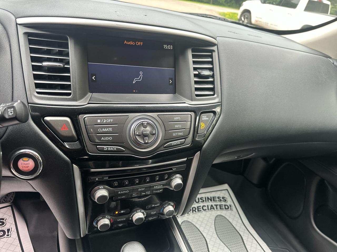 Nissan Pathfinder 4x4 SV 2019