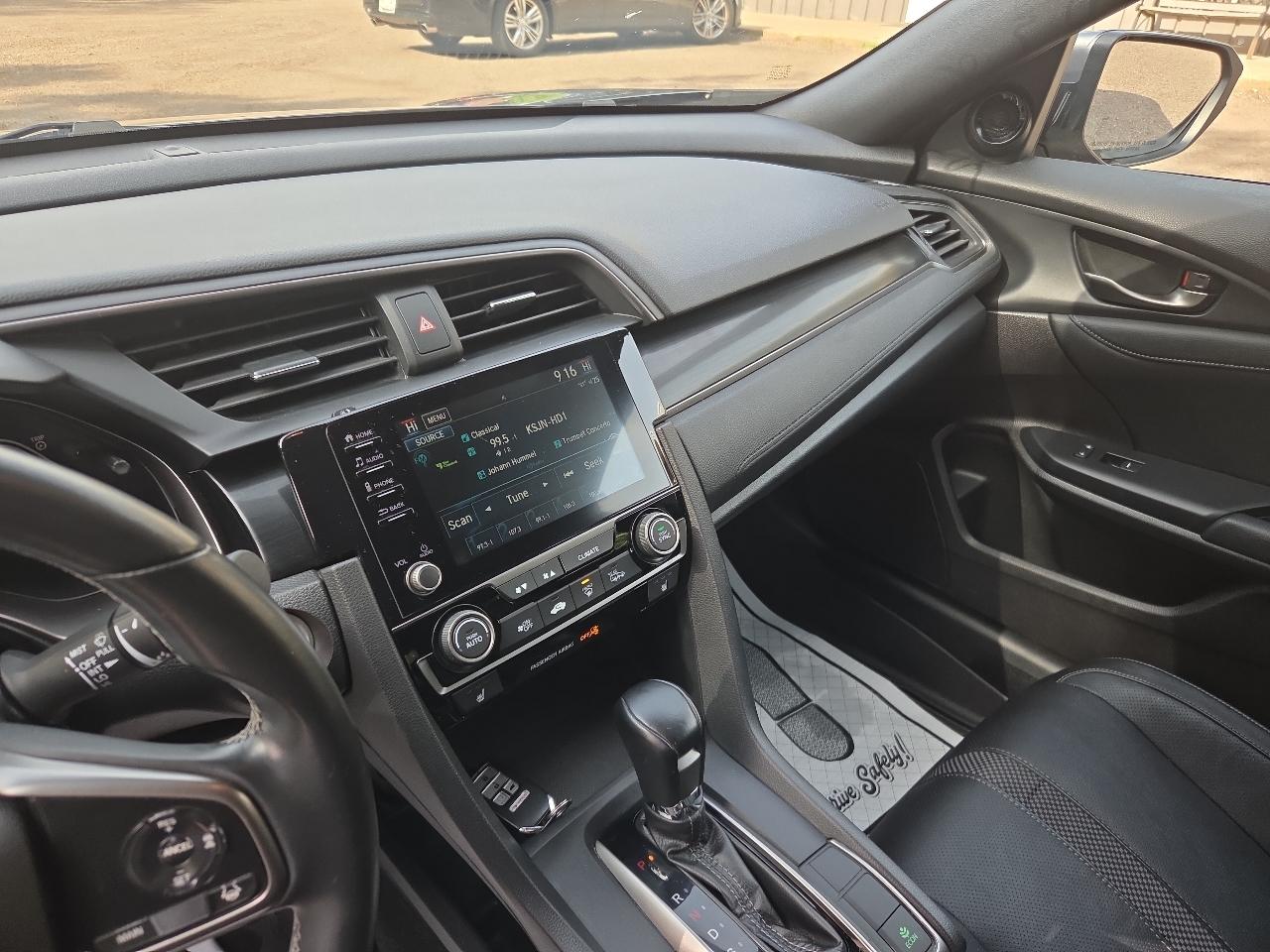 Honda Civic Hatchback EX-L CVT 2020