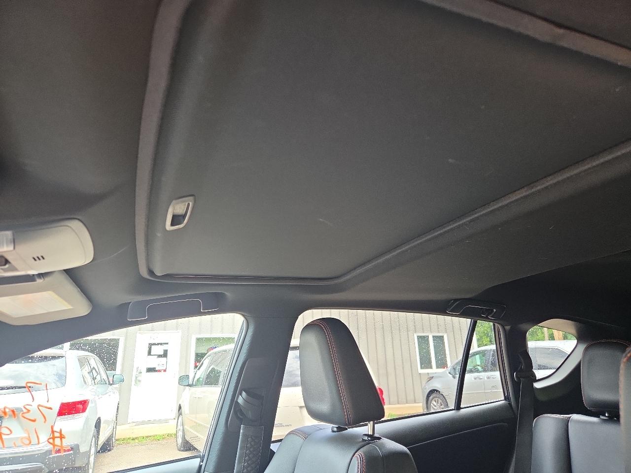 Toyota RAV4 SE AWD (Natl) 2017
