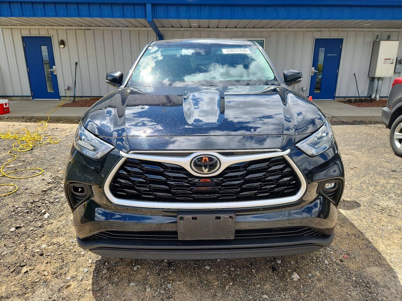 Toyota Highlander LE AWD (Natl) 2020