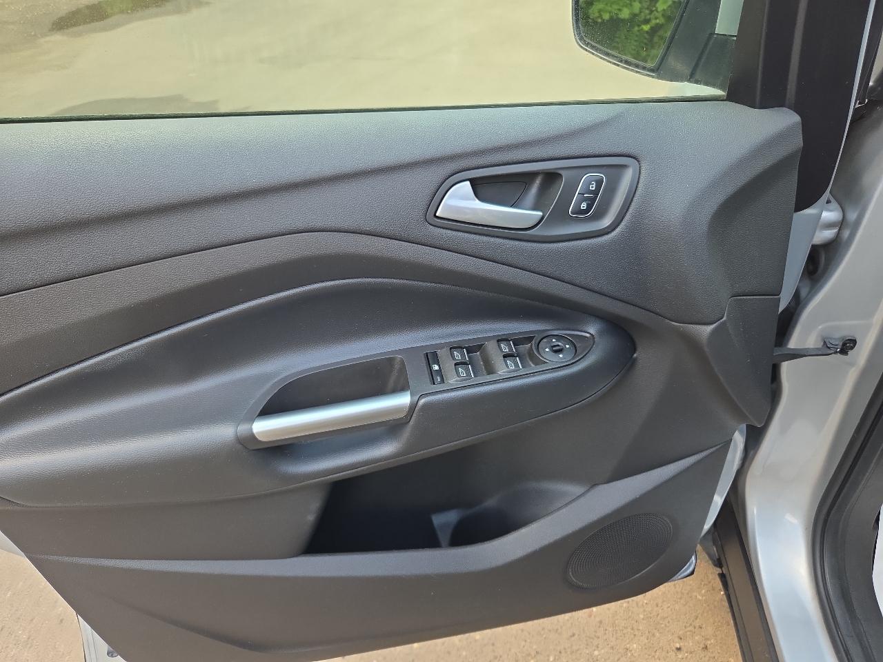 Ford Escape SE FWD 2019