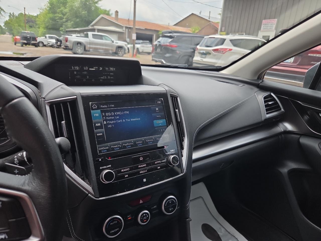 Subaru Impreza 2.0i Limited 5-door CVT 2017