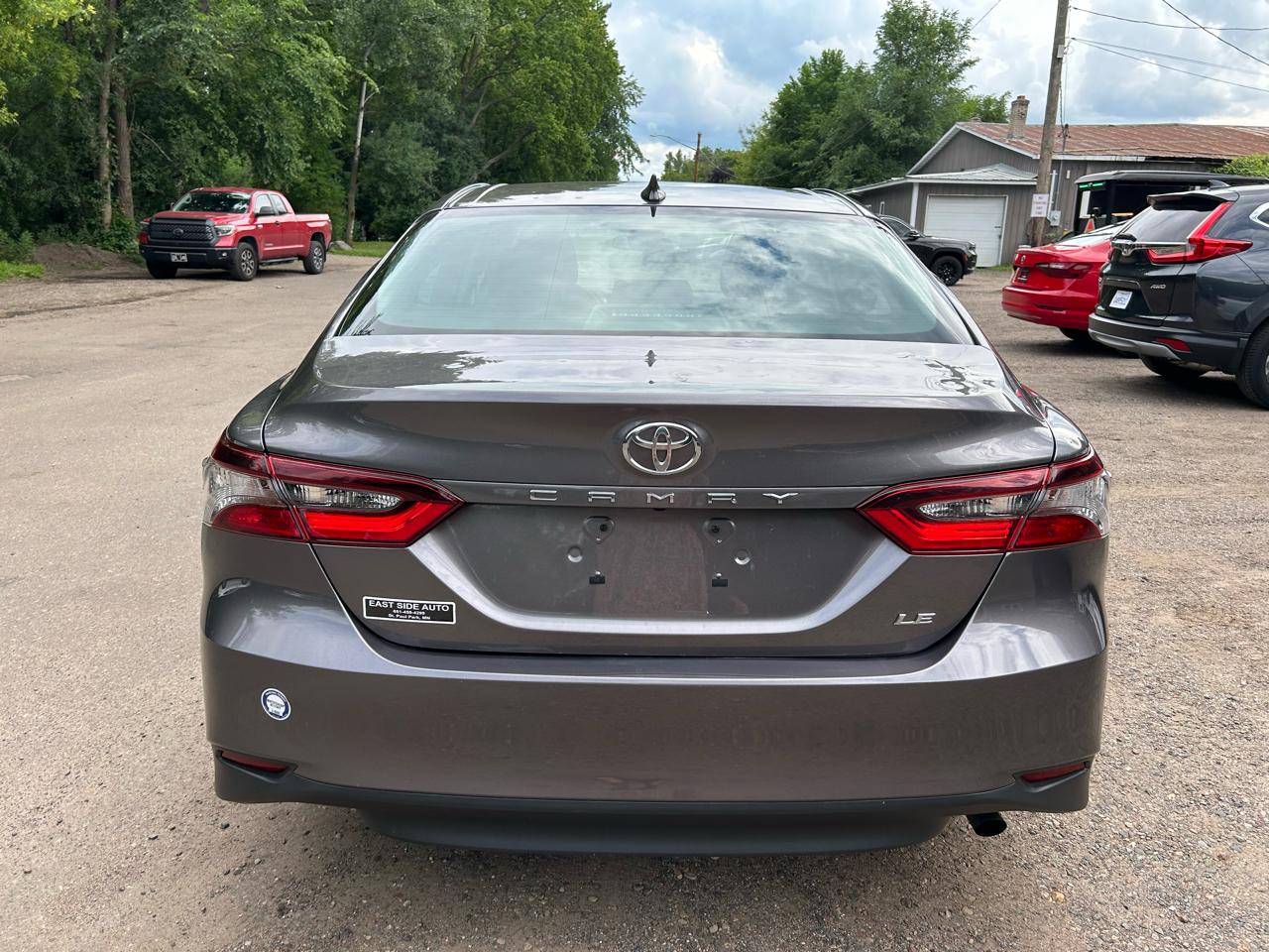 Toyota Camry LE Auto (Natl) 2021