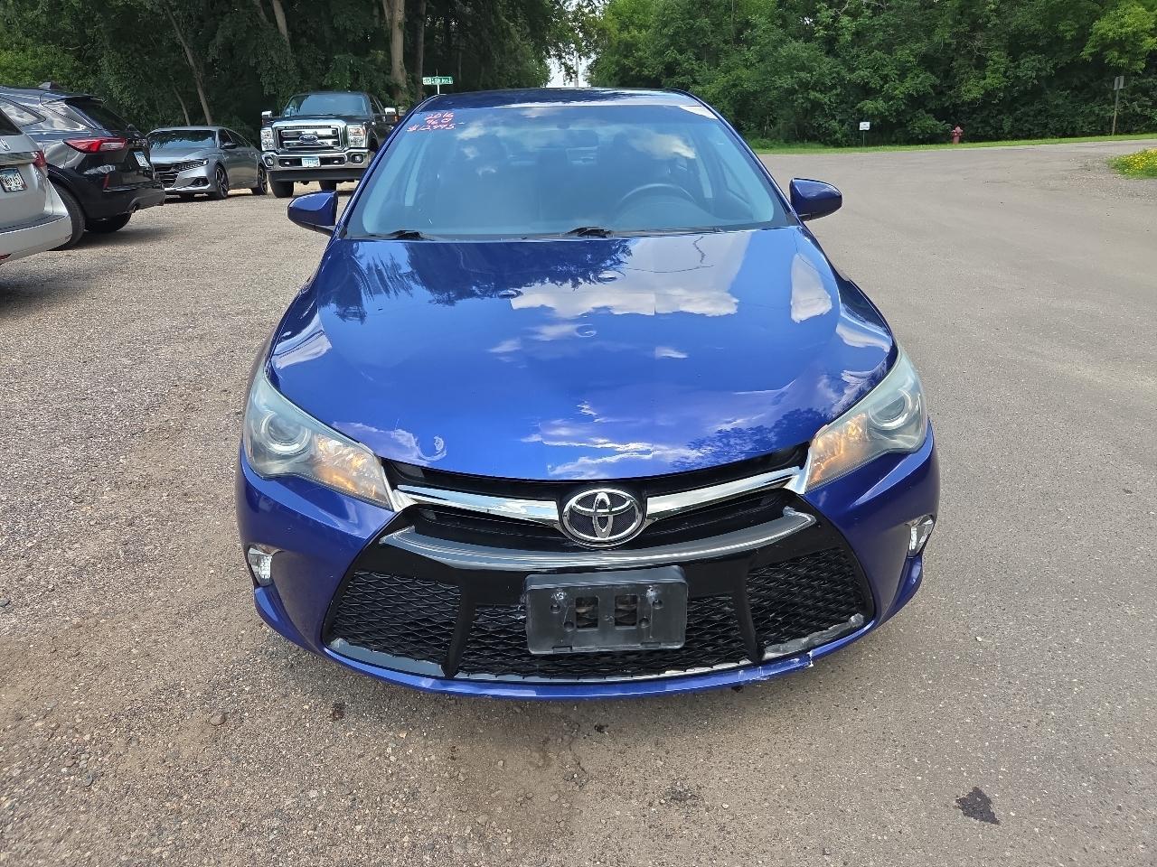 Toyota Camry 4dr Sdn I4 Auto XLE (Natl) 2016