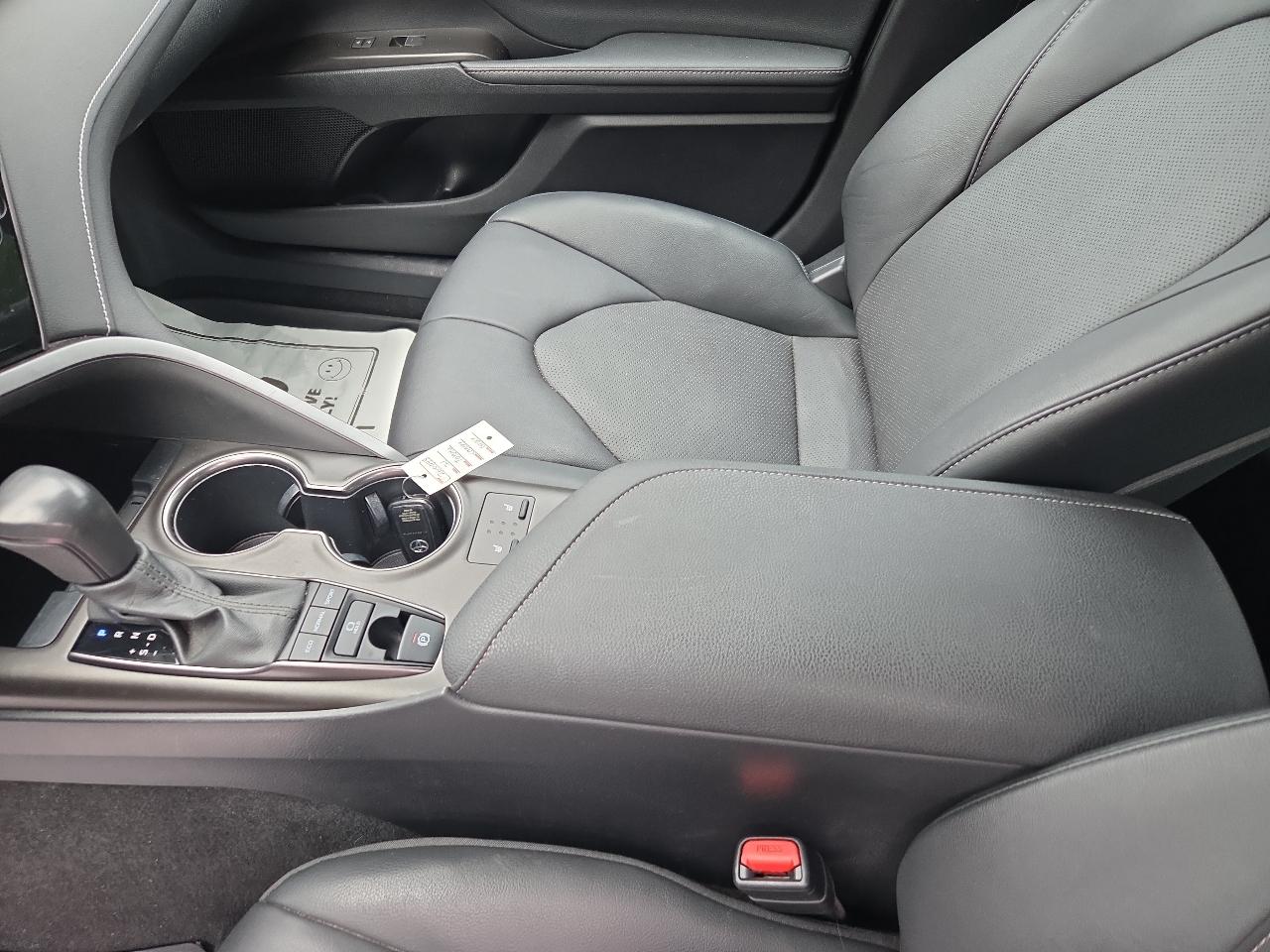 Toyota Camry XSE Auto AWD (Natl) 2021