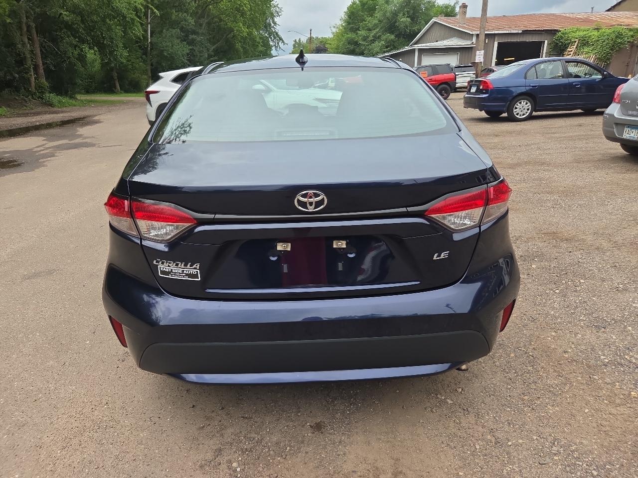 Toyota Corolla LE CVT (Natl) 2021