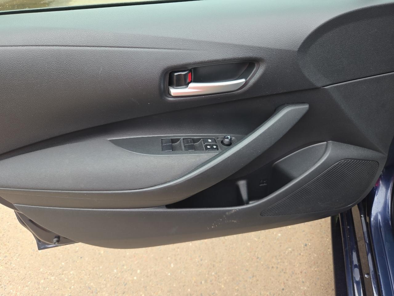 Toyota Corolla LE CVT (Natl) 2021