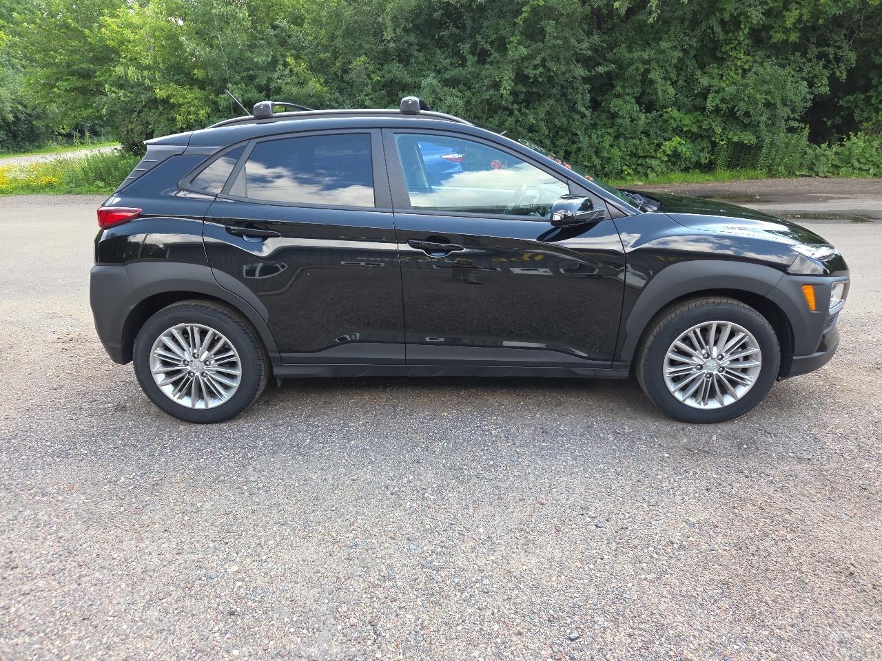Hyundai Kona SEL Auto AWD 2021