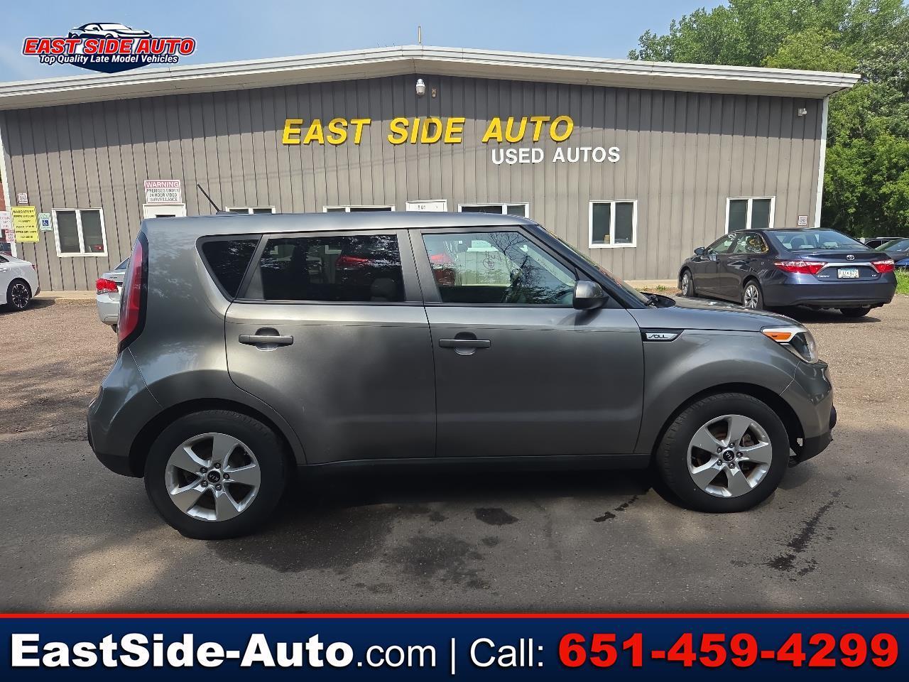 2017 Kia Soul 1.6L Base 6 A/T's photo