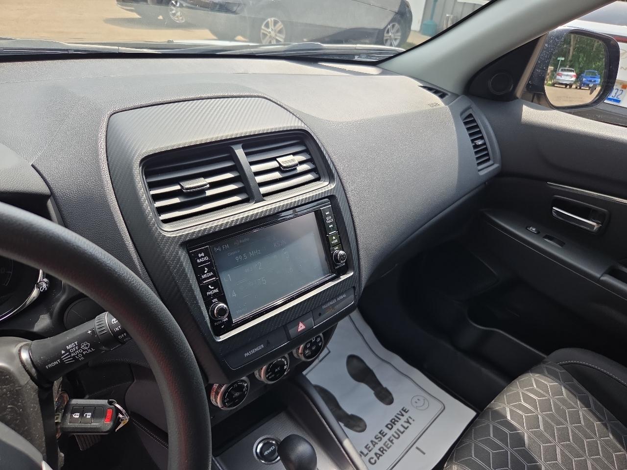 Mitsubishi Outlander Sport ES 2.0 AWC CVT 2021