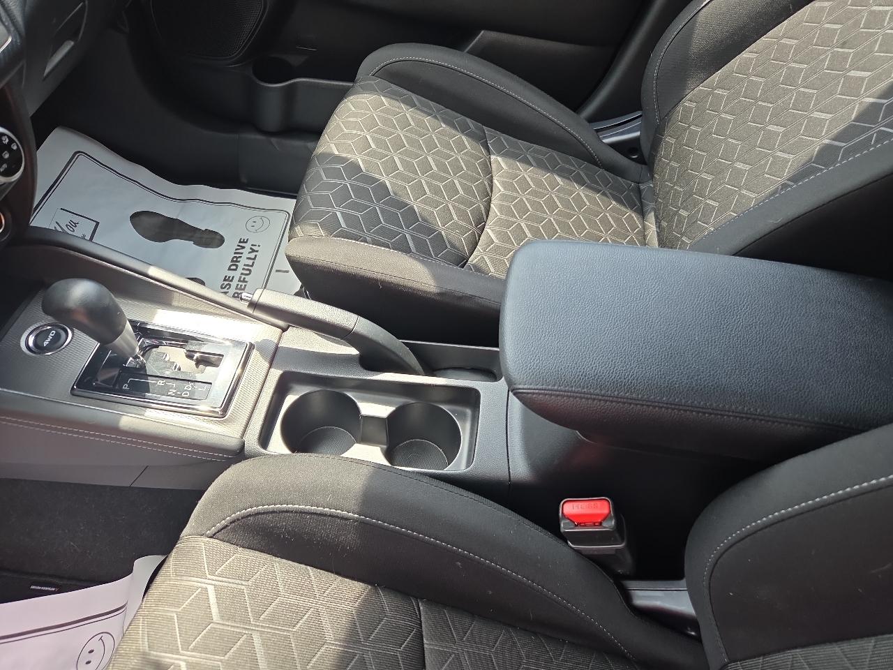Mitsubishi Outlander Sport ES 2.0 AWC CVT 2021