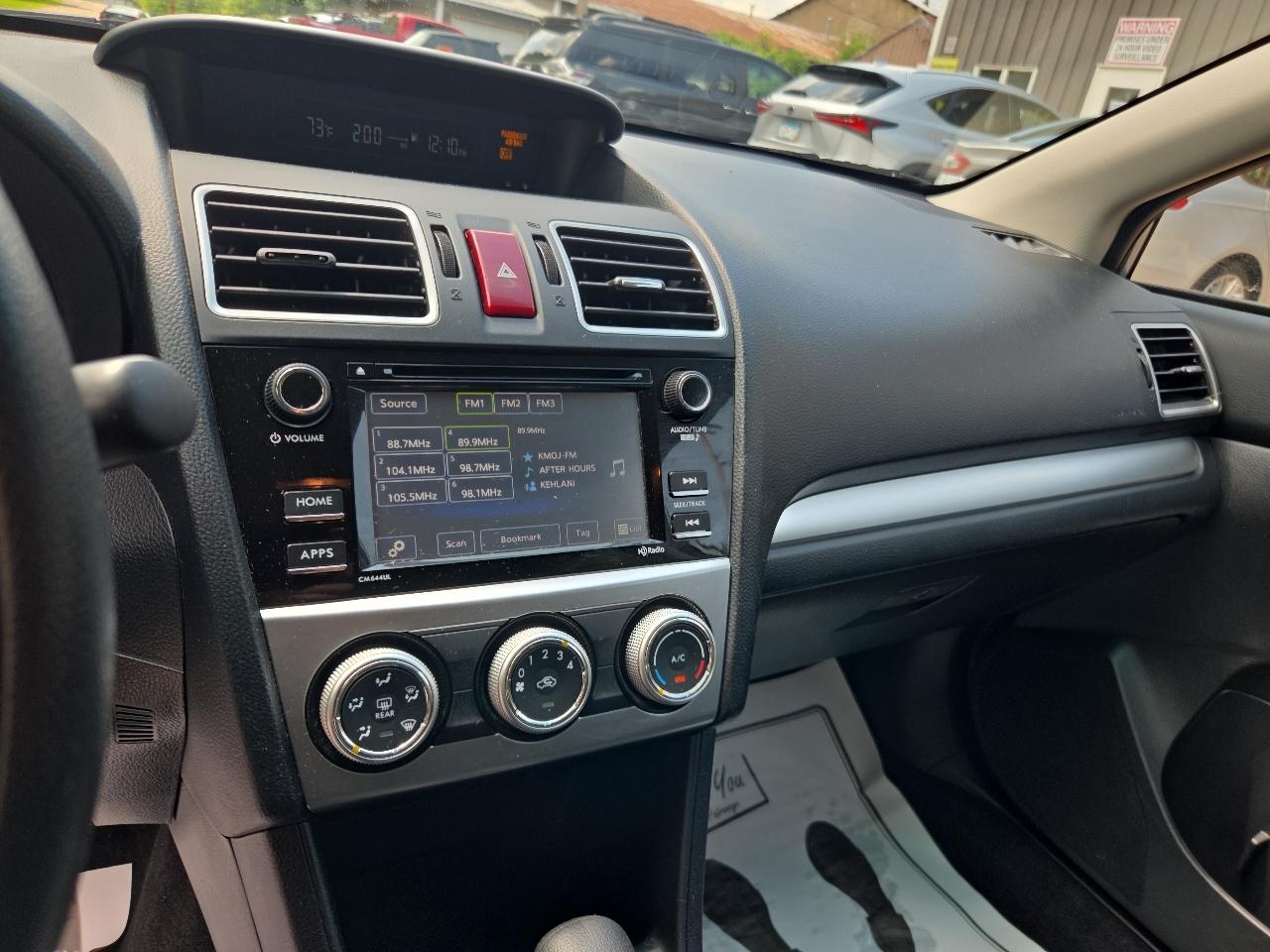 Subaru Impreza Wagon 5dr CVT 2.0i Premium 2015