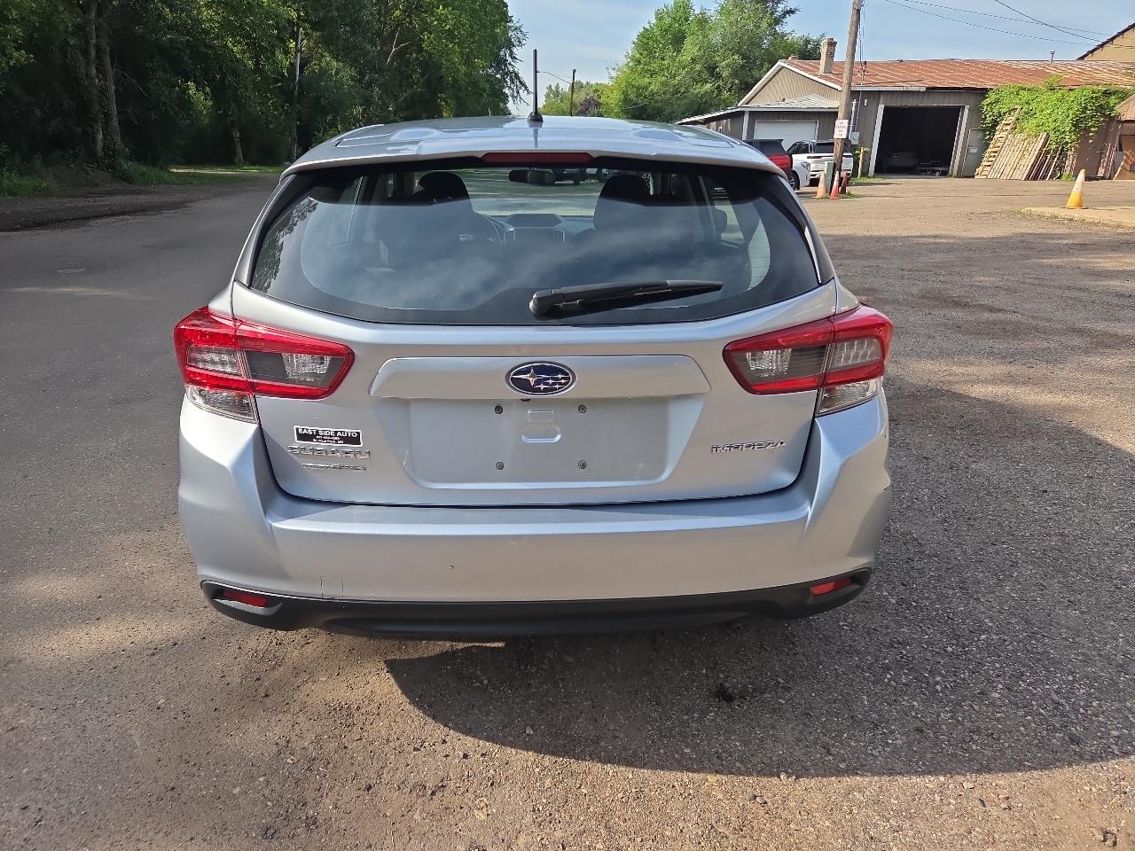 Subaru Impreza 5-door CVT 2022
