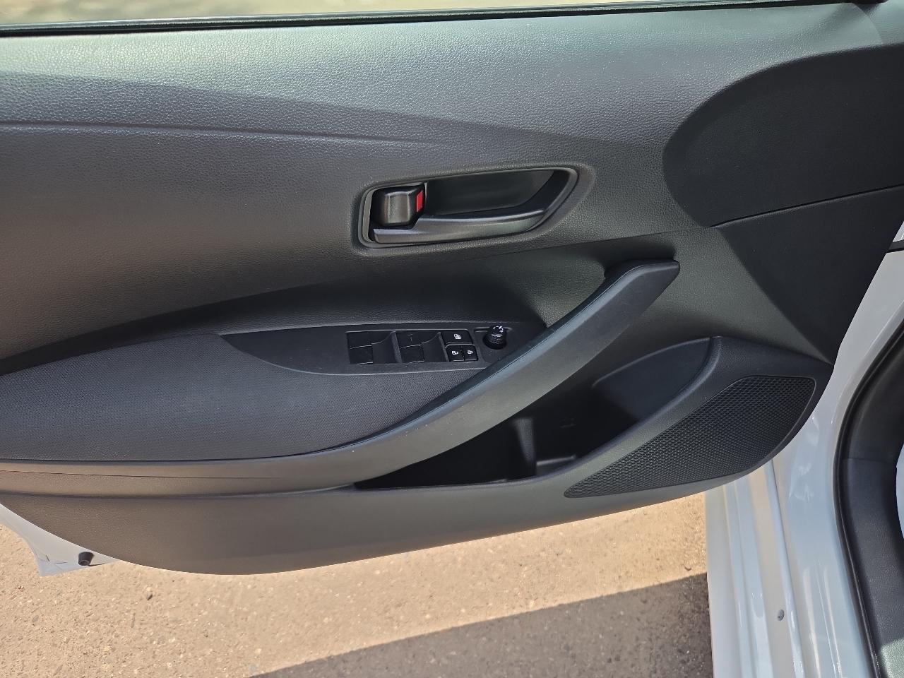 Toyota Corolla LE CVT (Natl) 2024