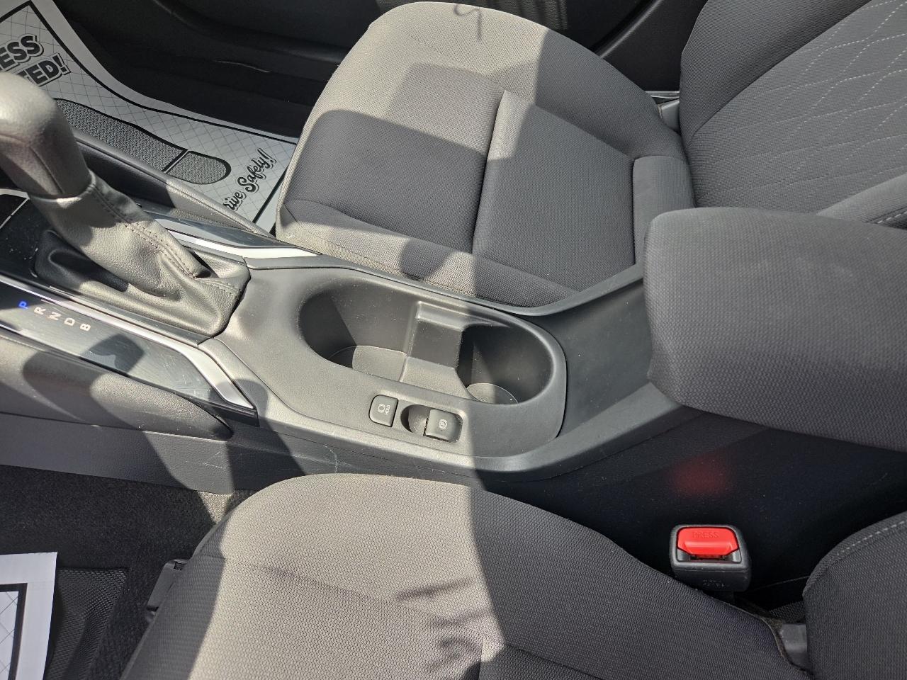 Toyota Corolla LE CVT (Natl) 2024
