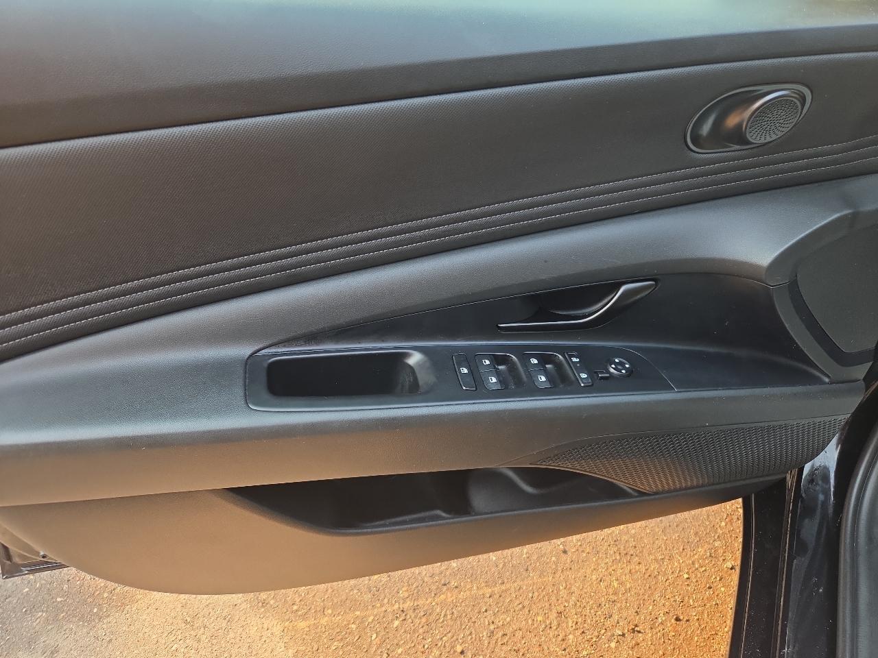 Hyundai Elantra SEL Sport IVT 2025
