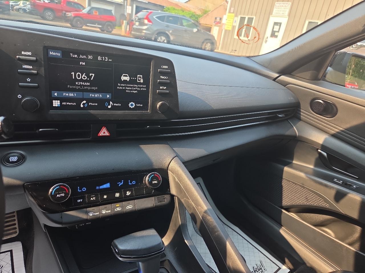 Hyundai Elantra SEL Sport IVT 2025