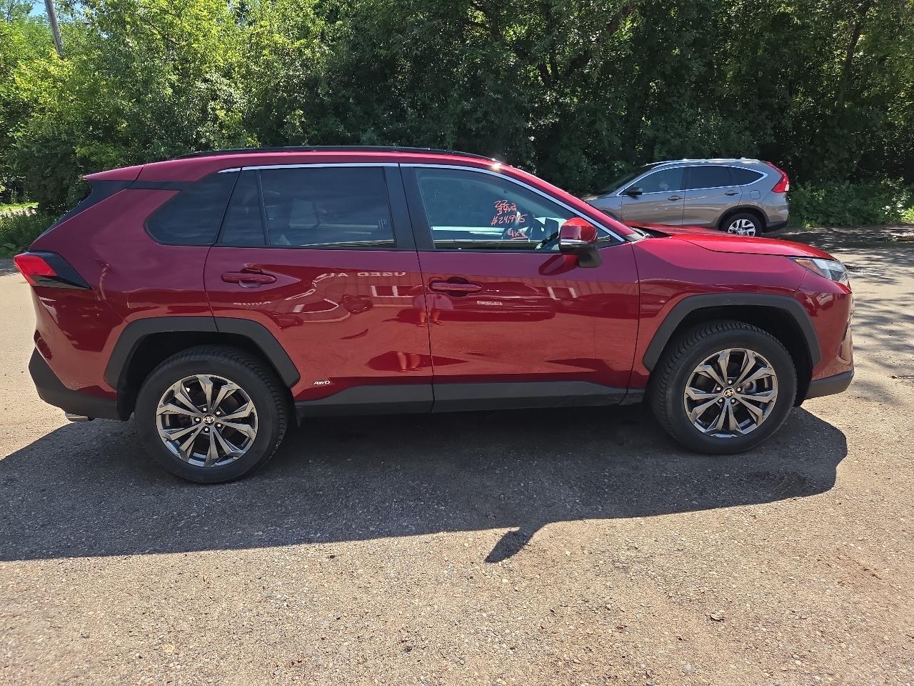 Toyota RAV4 Hybrid XLE Premium AWD (Natl) 2022