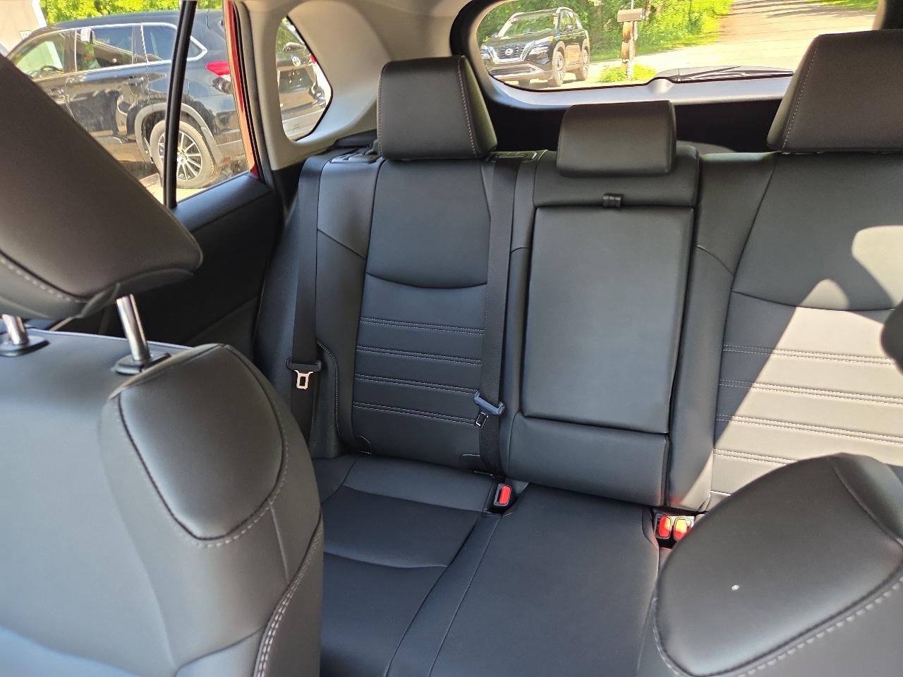 Toyota RAV4 Hybrid XLE Premium AWD (Natl) 2022