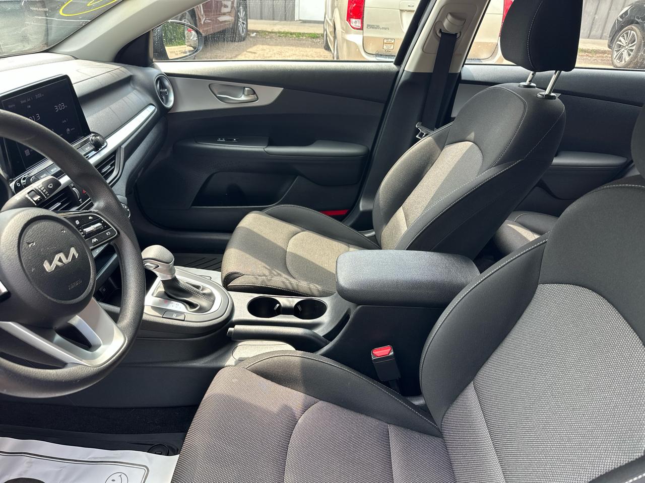 Kia Forte LX IVT 2024