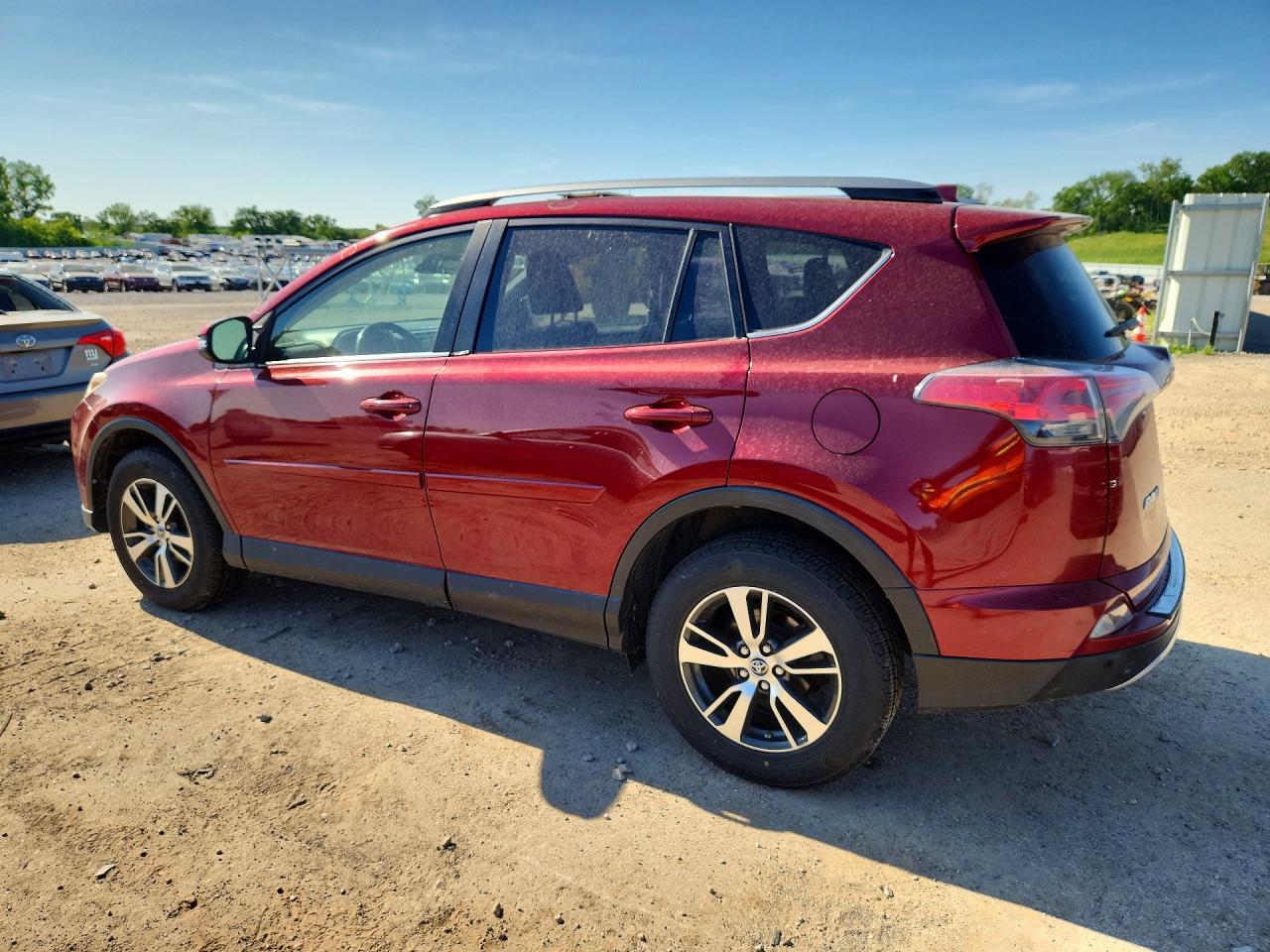 Toyota RAV4 XLE AWD (Natl) 2018