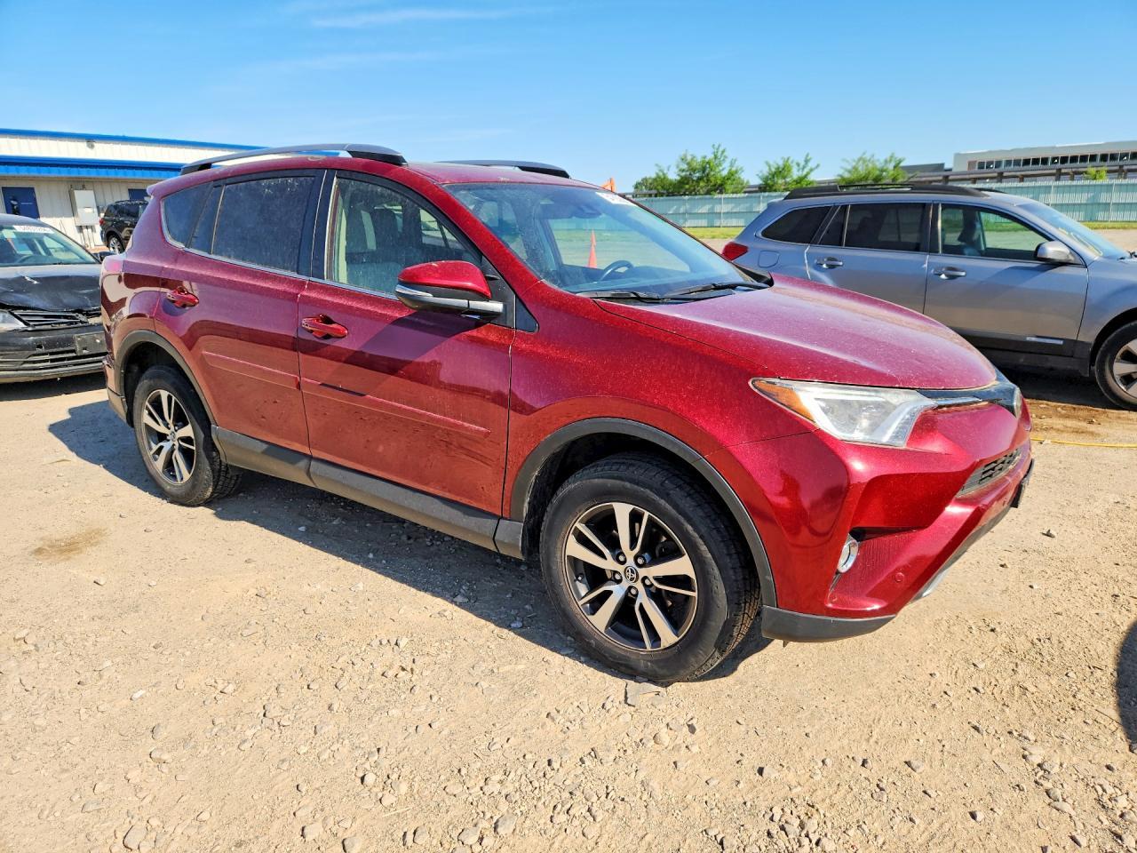 Toyota RAV4 XLE AWD (Natl) 2018