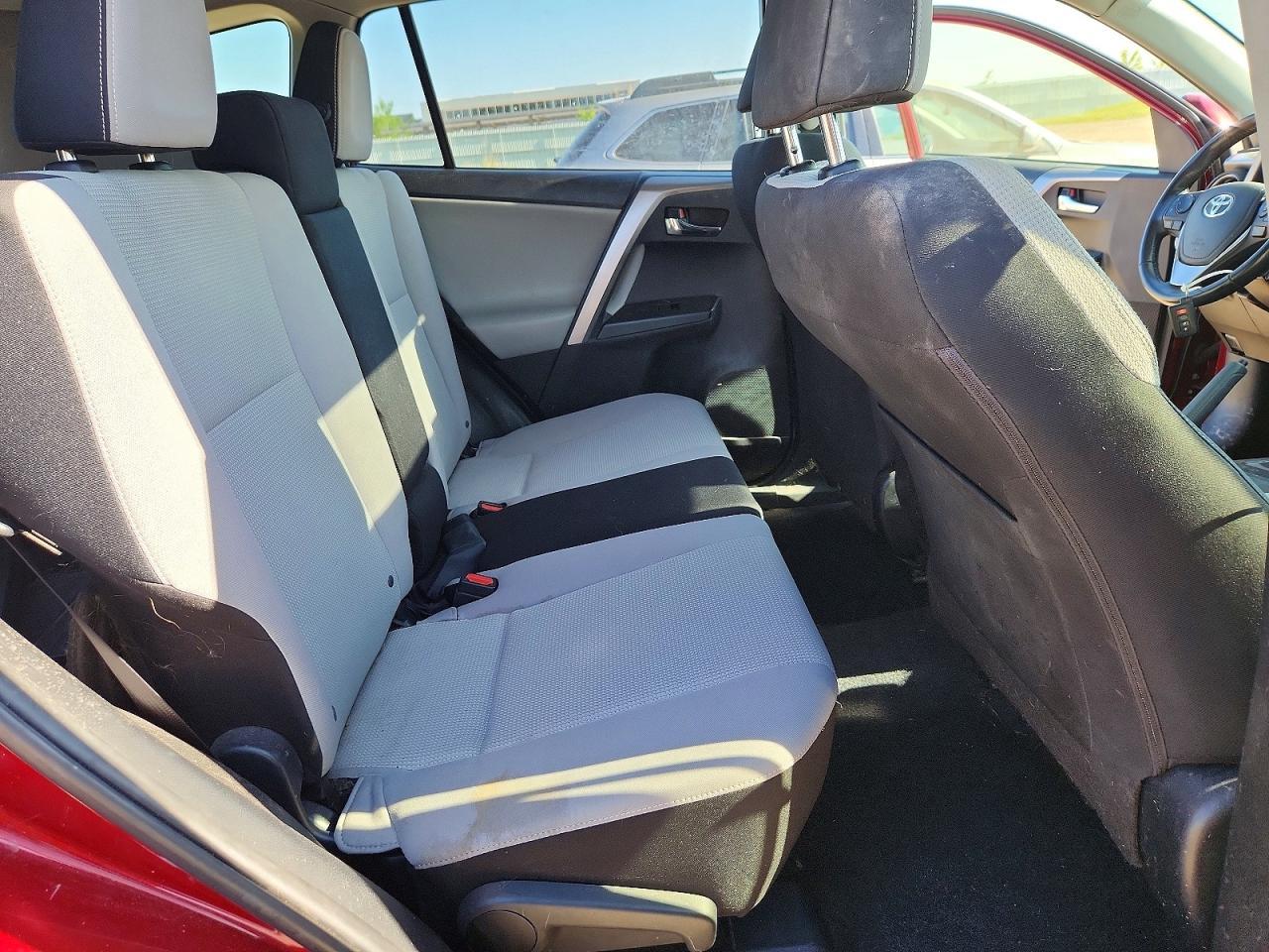 Toyota RAV4 XLE AWD (Natl) 2018