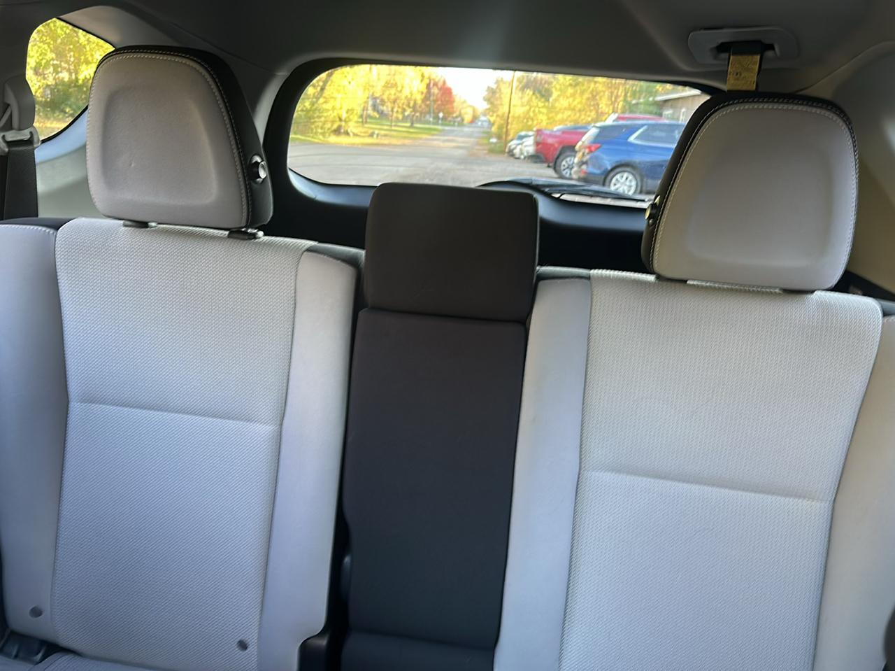 Toyota RAV4 XLE AWD (Natl) 2018