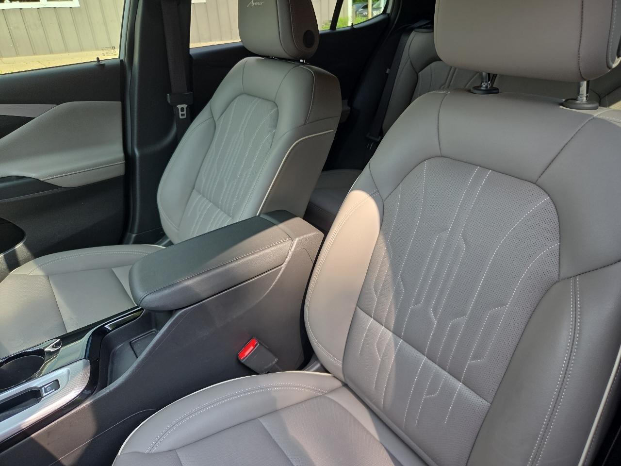 Buick Envista FWD 4dr Avenir 2025