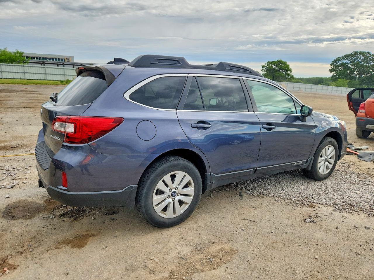 Subaru Outback 4dr Wgn 2.5i Premium 2016