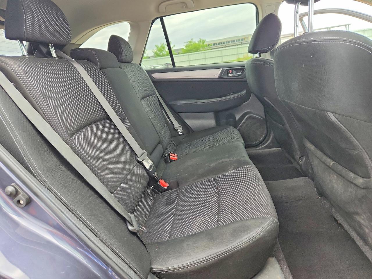 Subaru Outback 4dr Wgn 2.5i Premium 2016