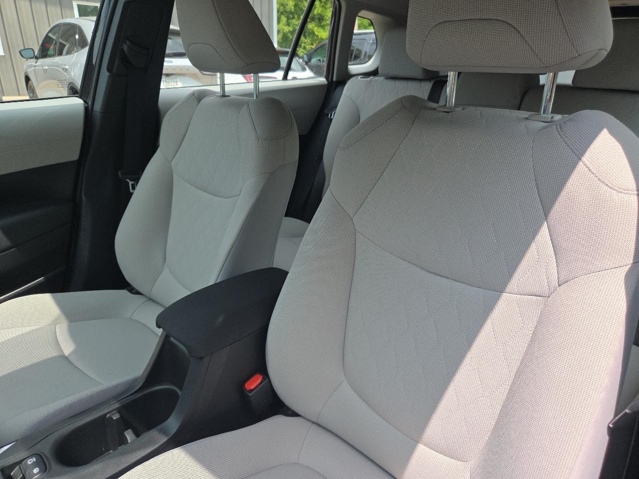 Toyota Corolla Cross L 4WD (Natl) 2025