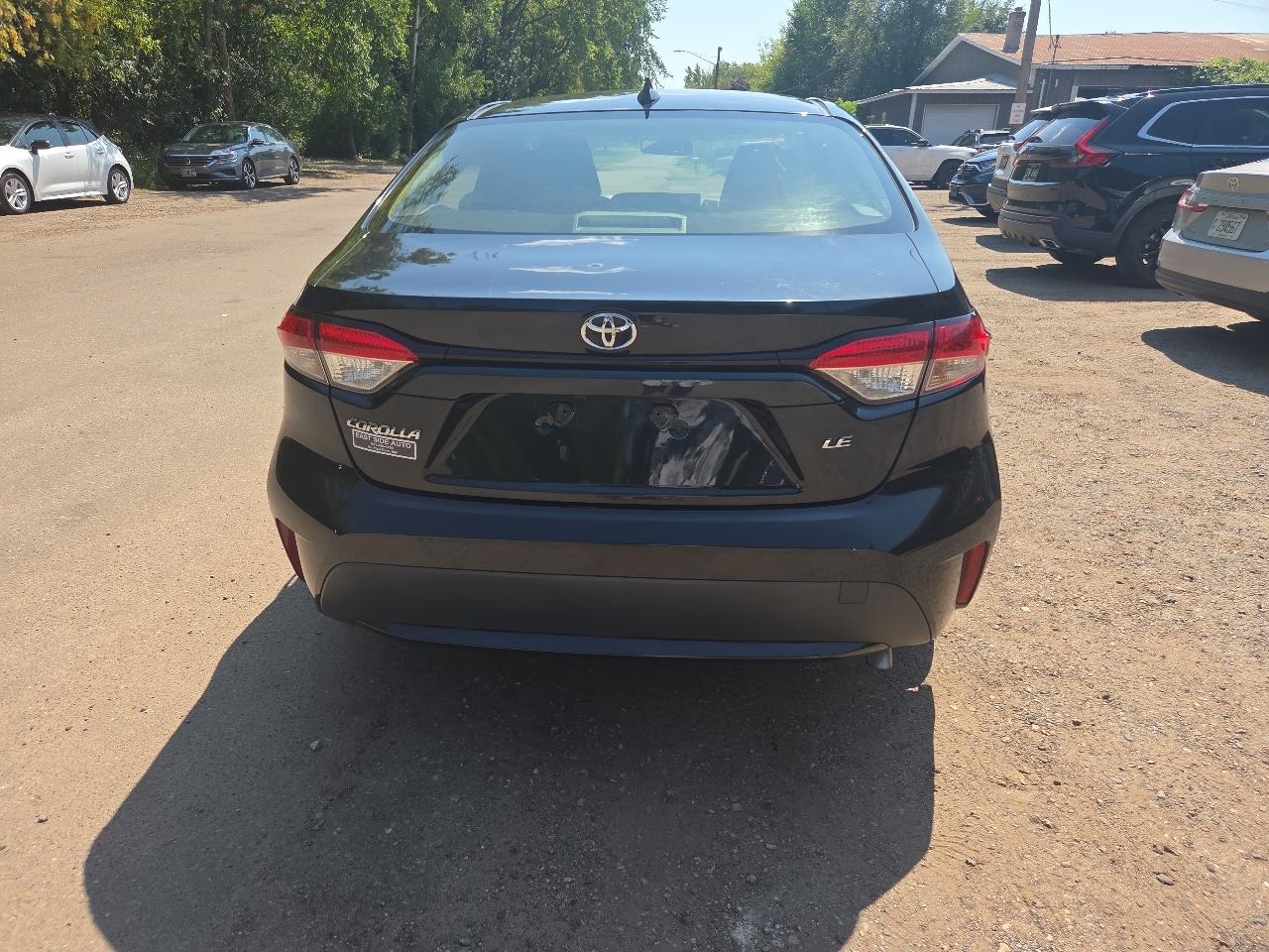 Toyota Corolla LE CVT (Natl) 2022