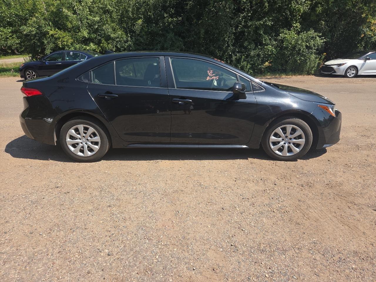 Toyota Corolla LE CVT (Natl) 2022
