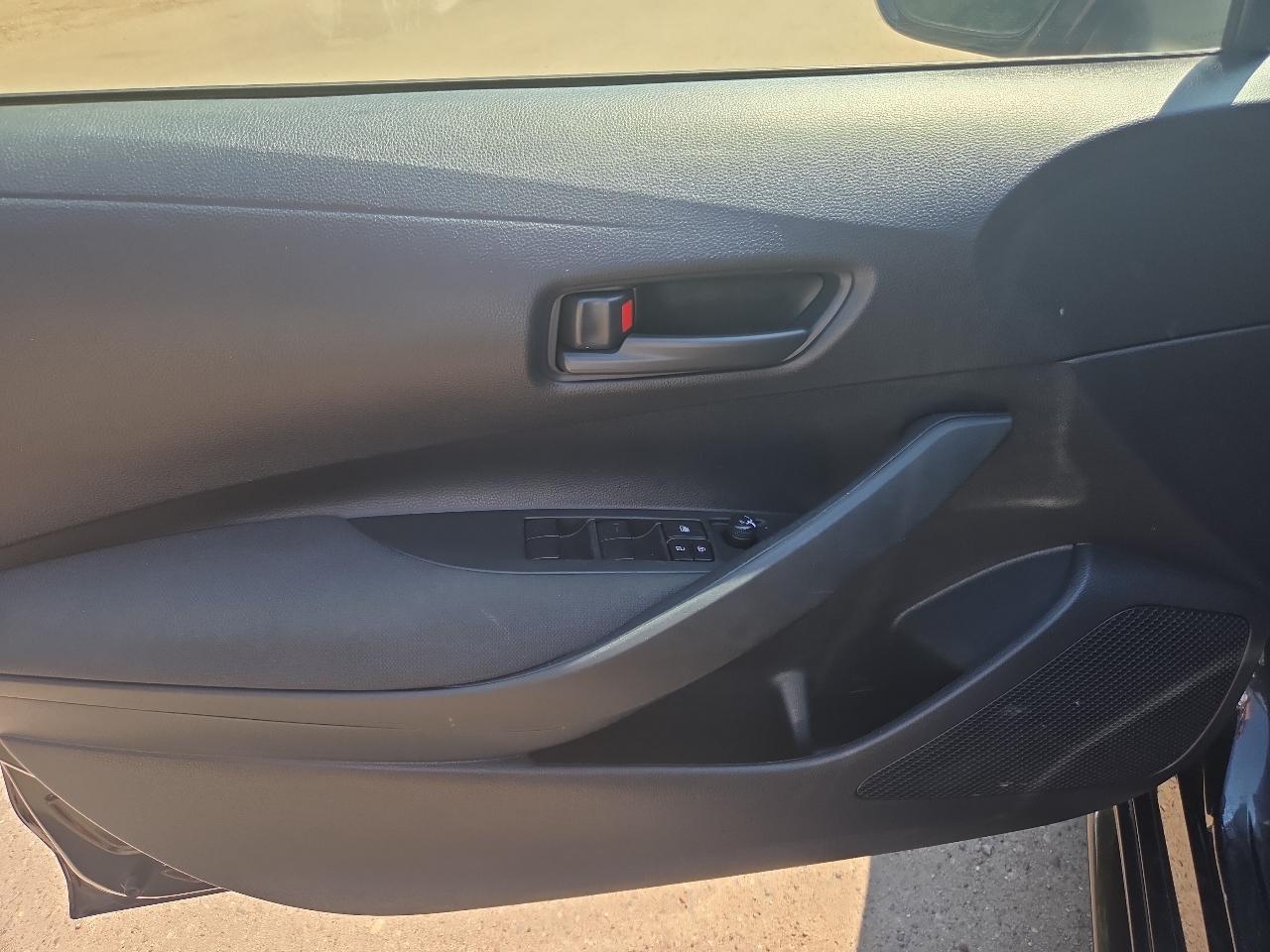 Toyota Corolla LE CVT (Natl) 2022