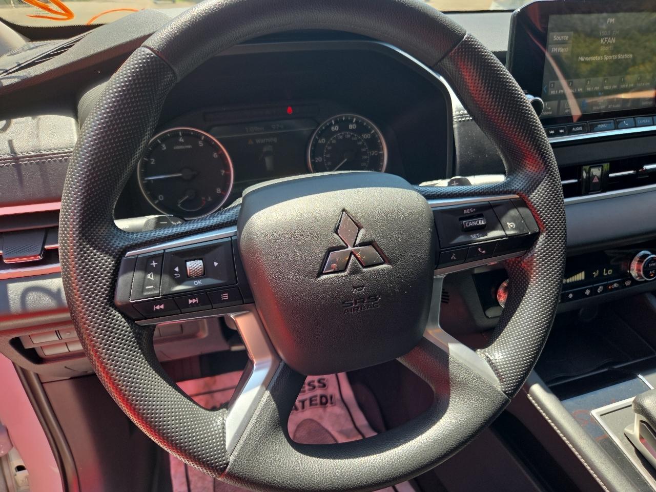 Mitsubishi Outlander ES S-AWC 2022