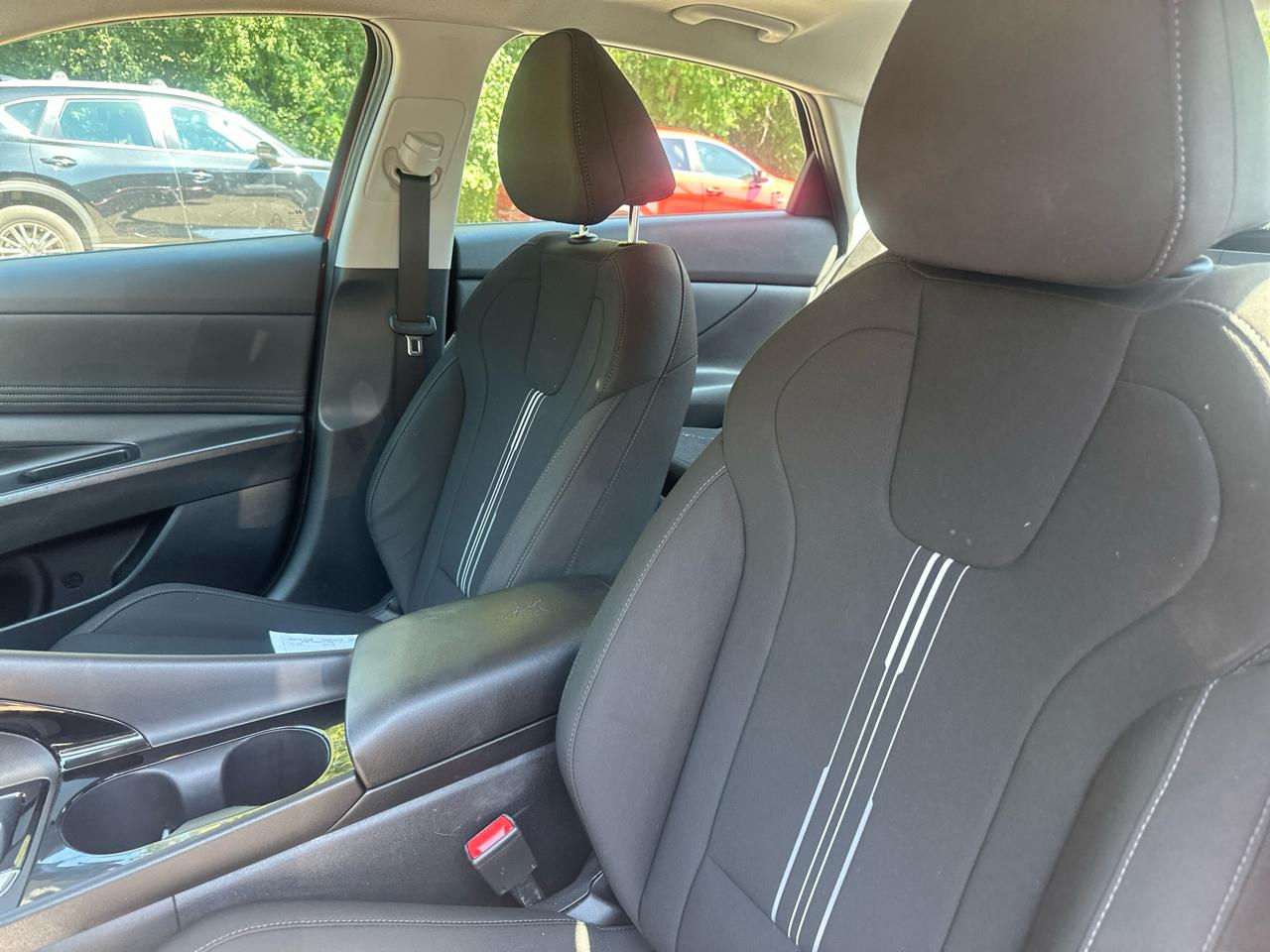 Hyundai Elantra SEL IVT 2024