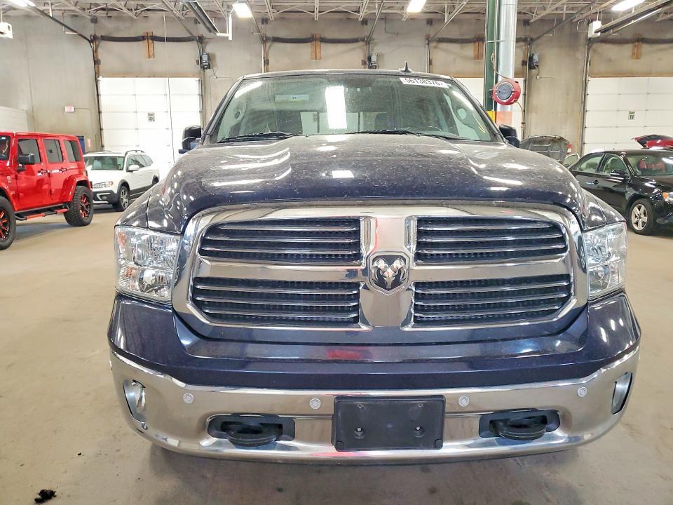 RAM 1500 4WD Crew Cab 140.5" Big Horn 2016