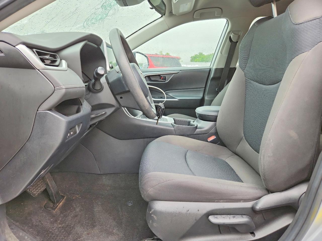 Toyota RAV4 Hybrid LE AWD (Natl) 2023