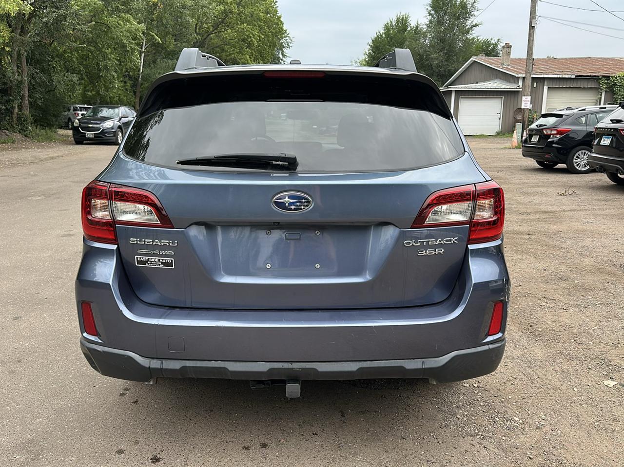 Subaru Outback 4dr Wgn 3.6R Limited 2015
