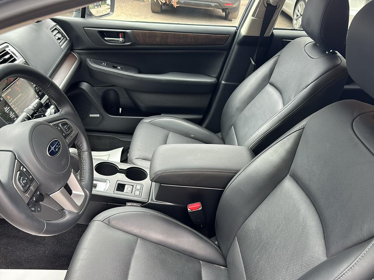 Subaru Outback 4dr Wgn 3.6R Limited 2015