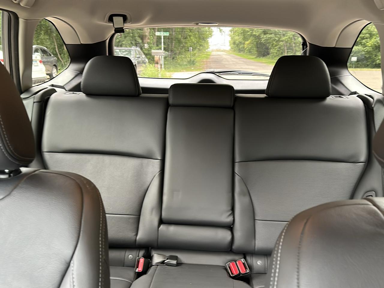 Subaru Outback 4dr Wgn 3.6R Limited 2015