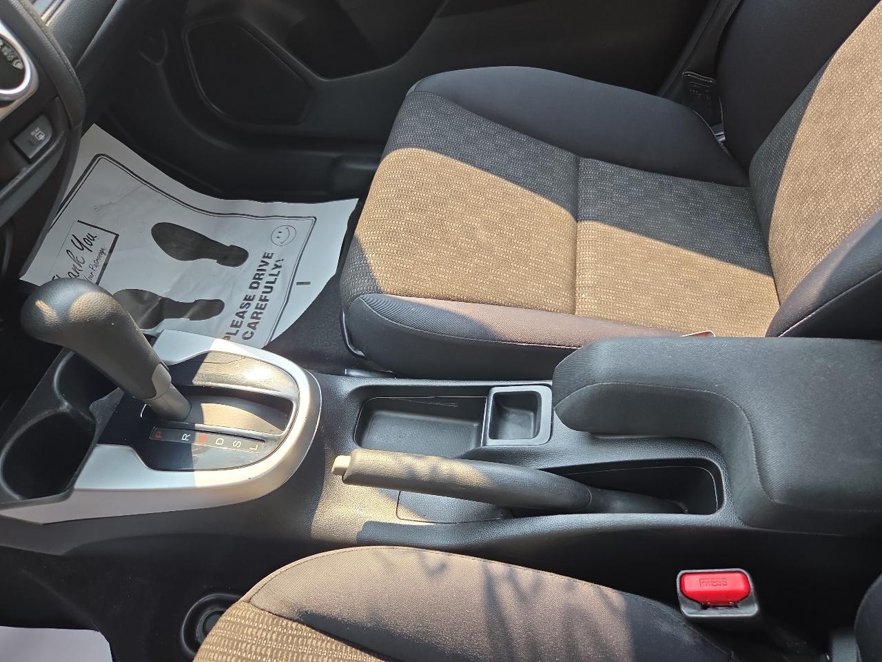 Honda Fit 5dr HB CVT LX 2016